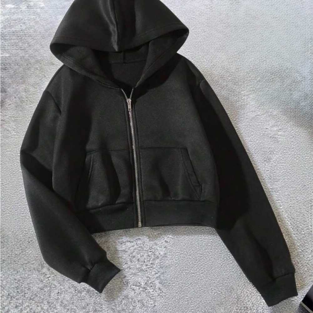 Black Zip-Up Cropped Hoodie Jacket